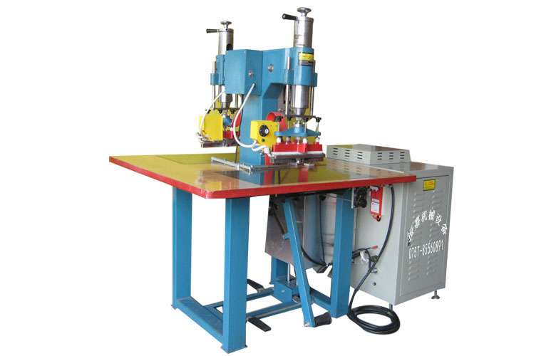 高周波塑膠熔接機(jī) 高周波塑膠熔接機(jī)