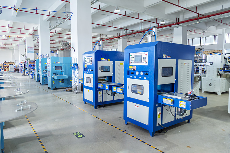 自動滑臺坐墊高周波機